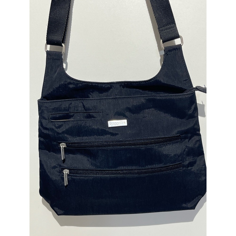 Baggallini Black Nylon‎ Crossbody Travel Bag with Multi-Zip Pockets  Card Slots
